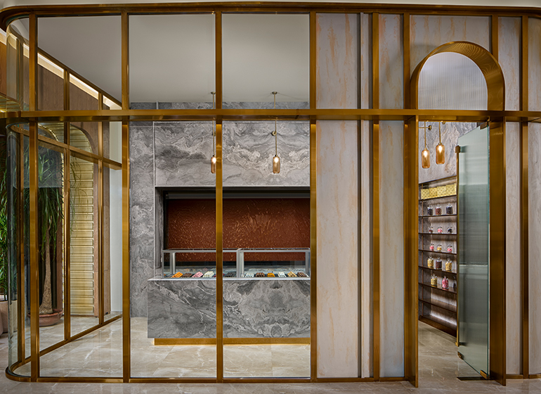 Pâtisserie & Chocolatier 2