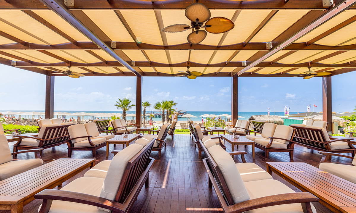 Neptuno & Pool Bars